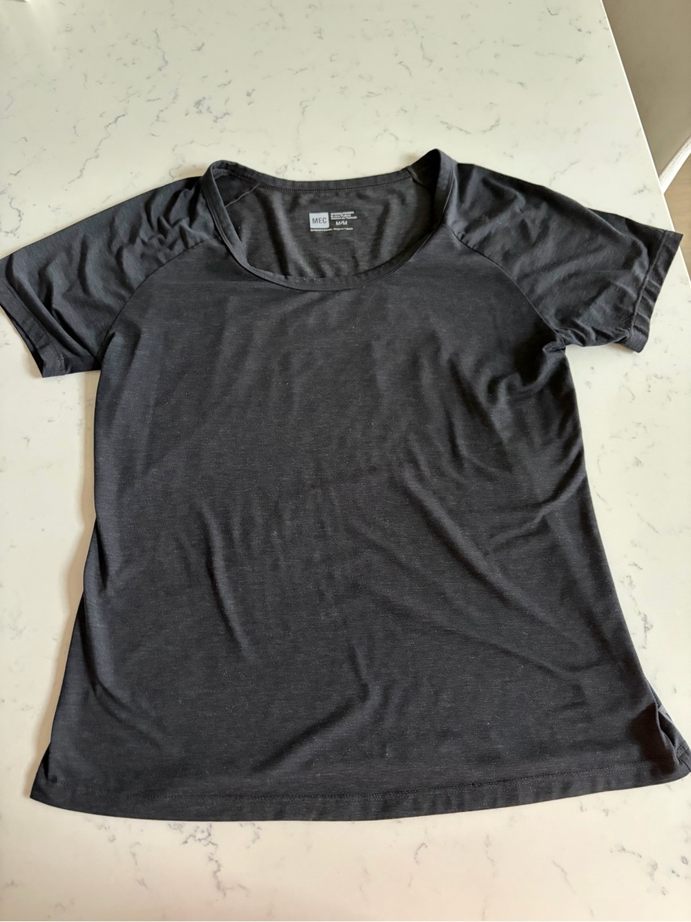 MEC Women's Black Short Sleeve Scoop Neck Tee